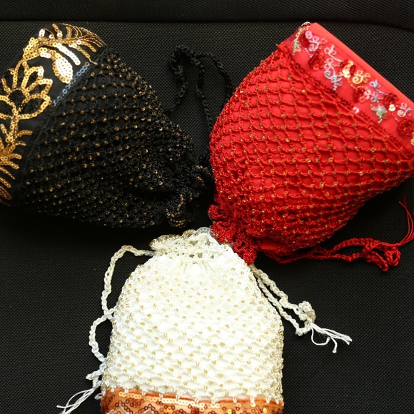 3 NWT LINED CROCHET SEQUIN HANDMADE POTLI  BAGS - Picture 5 of 6